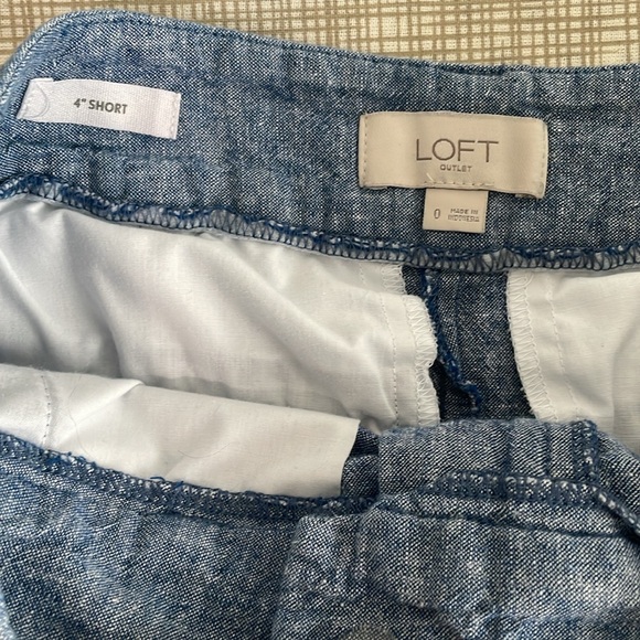 LOFT Chambray Short | Denim Blue | Size 0 - Picture 4 of 8